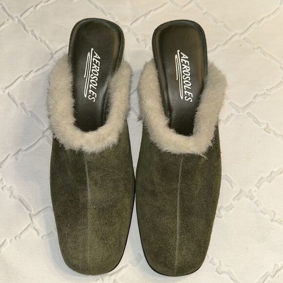 Aerosoles  Green Slip on Leather/Suede Mule Shoes (Size 6.5M) - Picture 10 of 11